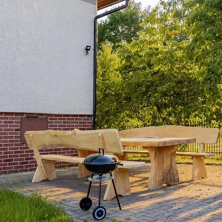 Mira - Mira Z Widokiem Хмельно