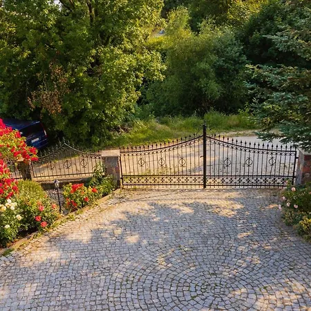 Mira - Mira Z Widokiem Na Jezioro * Chmielno