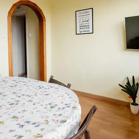Guest house Mira - Mira Z Widokiem Na Jezioro Chmielno