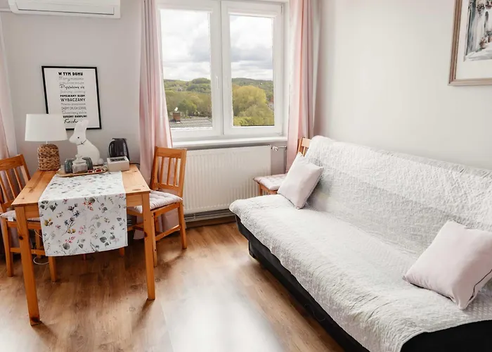 Mira - Mira Z Widokiem 切米诺