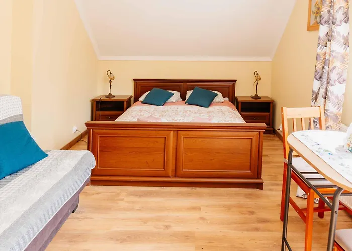 Mira - Mira Z Widokiem 3*