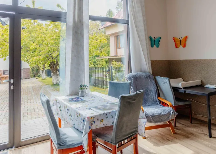 Mira - Mira Z Widokiem 3*